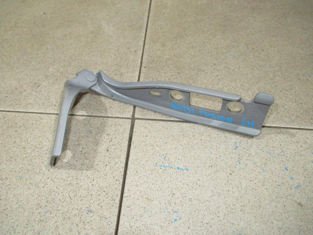 Петля капота левая, 850 рублей, Пермь