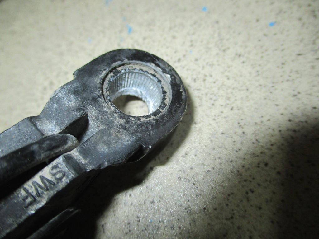 Поводок стеклоочистителя заднего, 550 рублей, Пермь