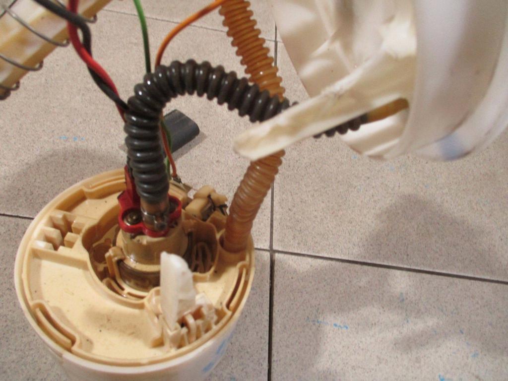 Насос топливный, 1500 рублей, Пермь