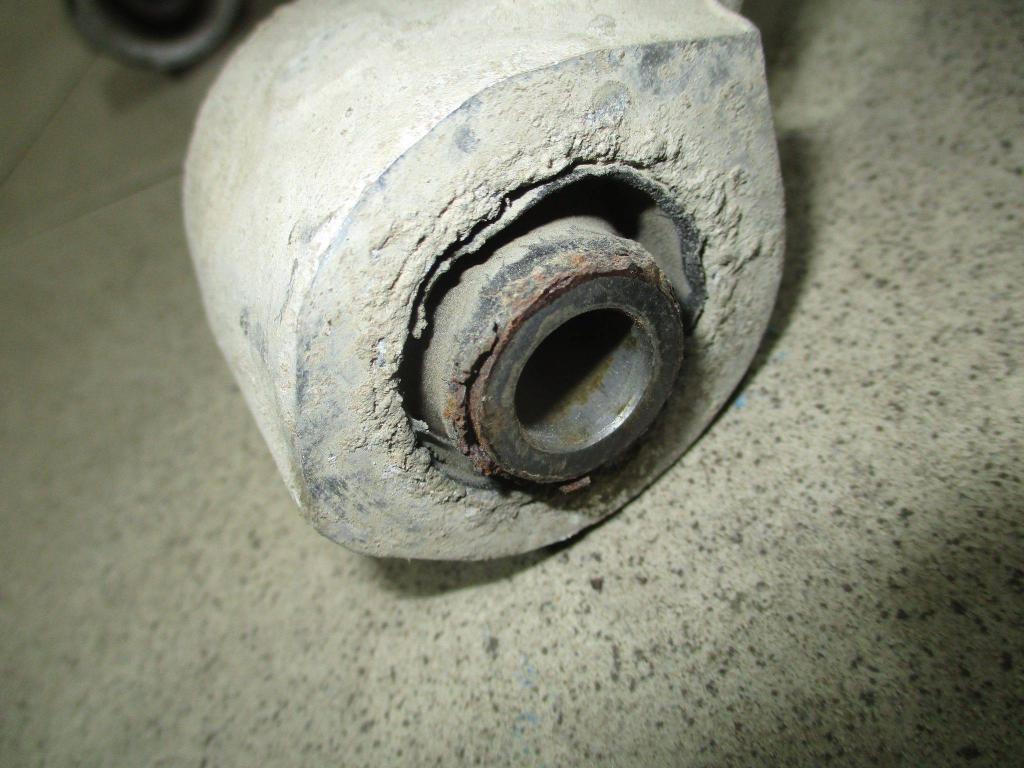 Рычаг задний верхний правый, 2000 рублей, Пермь