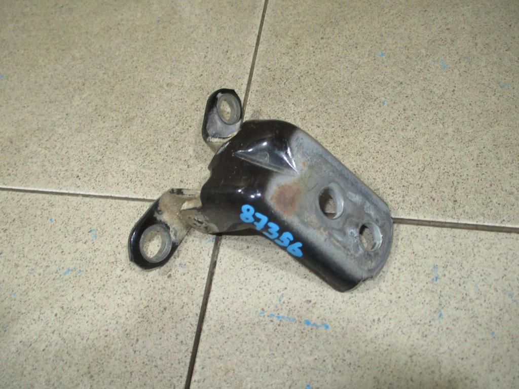 Петля двери задней правой нижняя, 500 рублей, Пермь