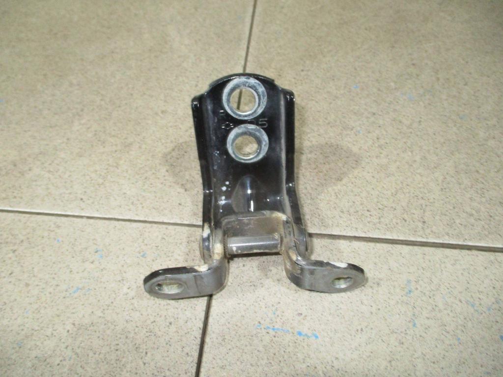 Петля двери задней правой нижняя, 500 рублей, Пермь