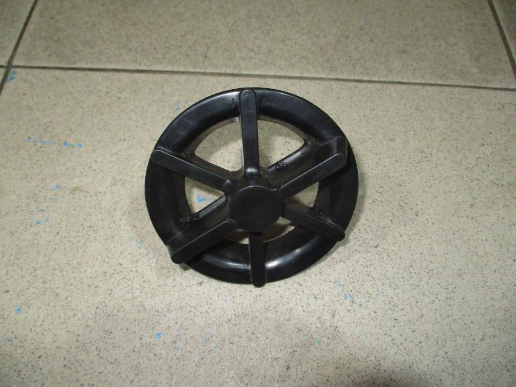 Болт крепления запасного колеса, 500 рублей, Пермь