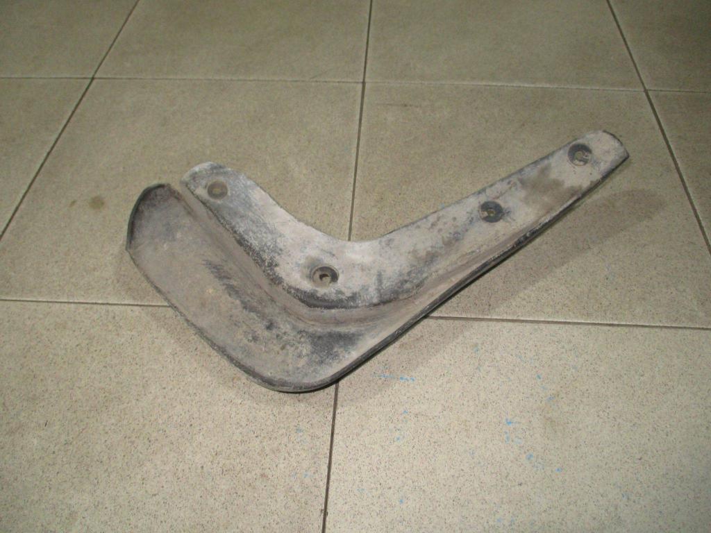 Брызговик передний левый, 500 рублей, Пермь