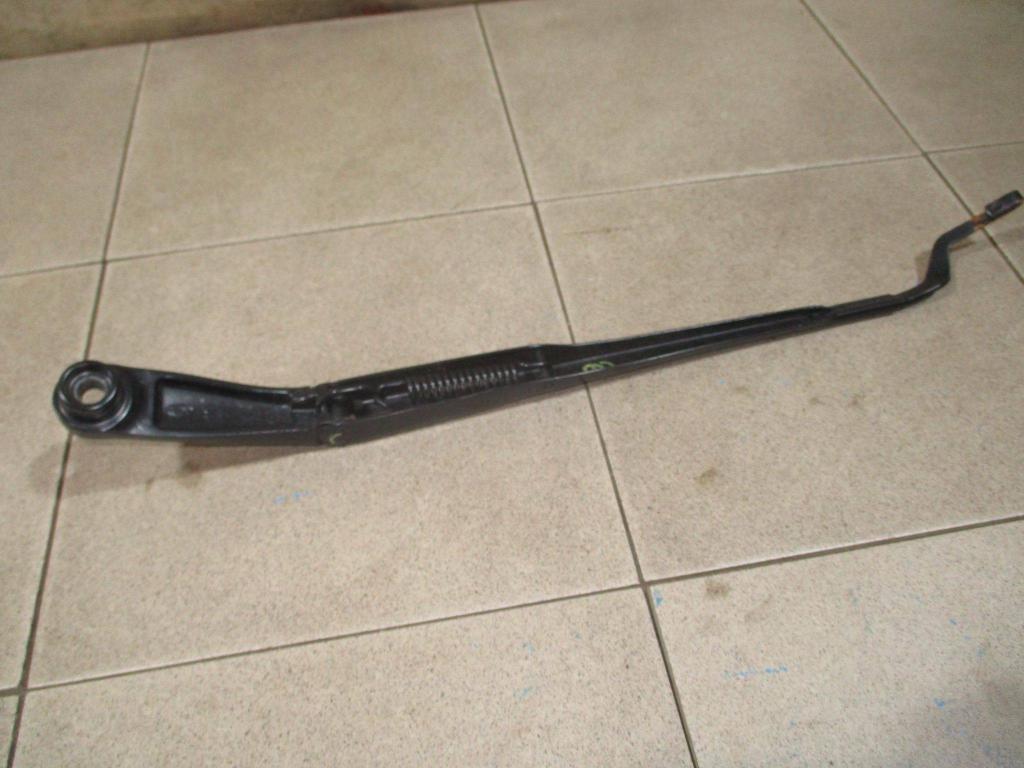 Поводок стеклоочистителя передний левый, 2500 рублей, Пермь