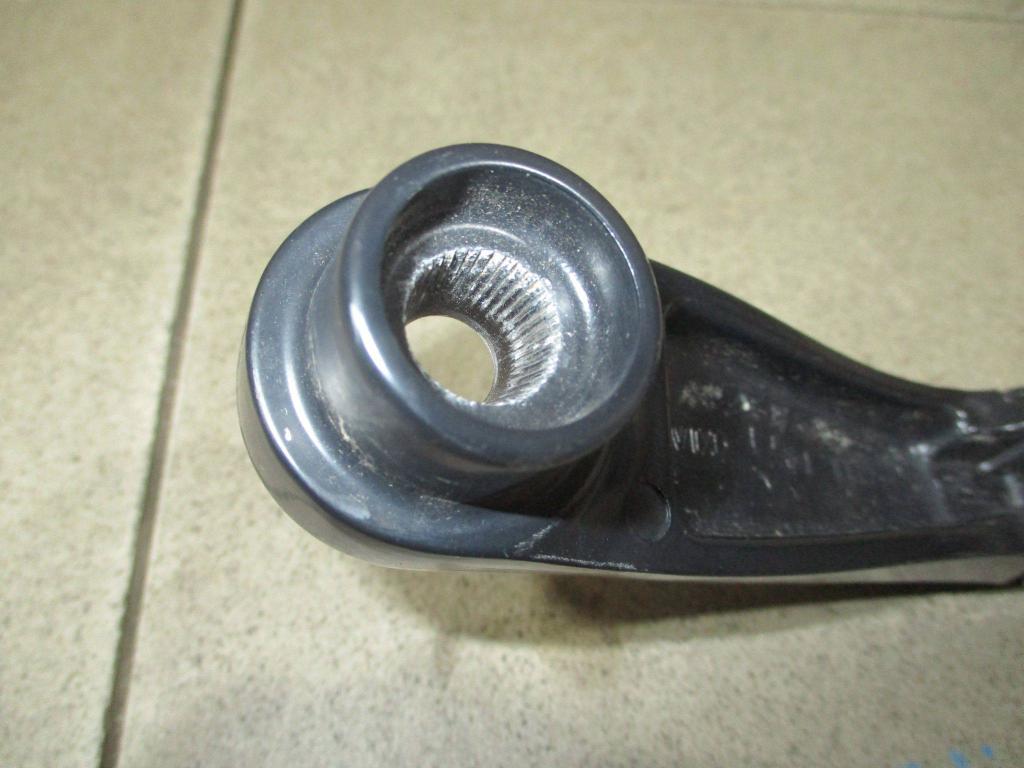 Поводок стеклоочистителя передний левый, 2500 рублей, Пермь