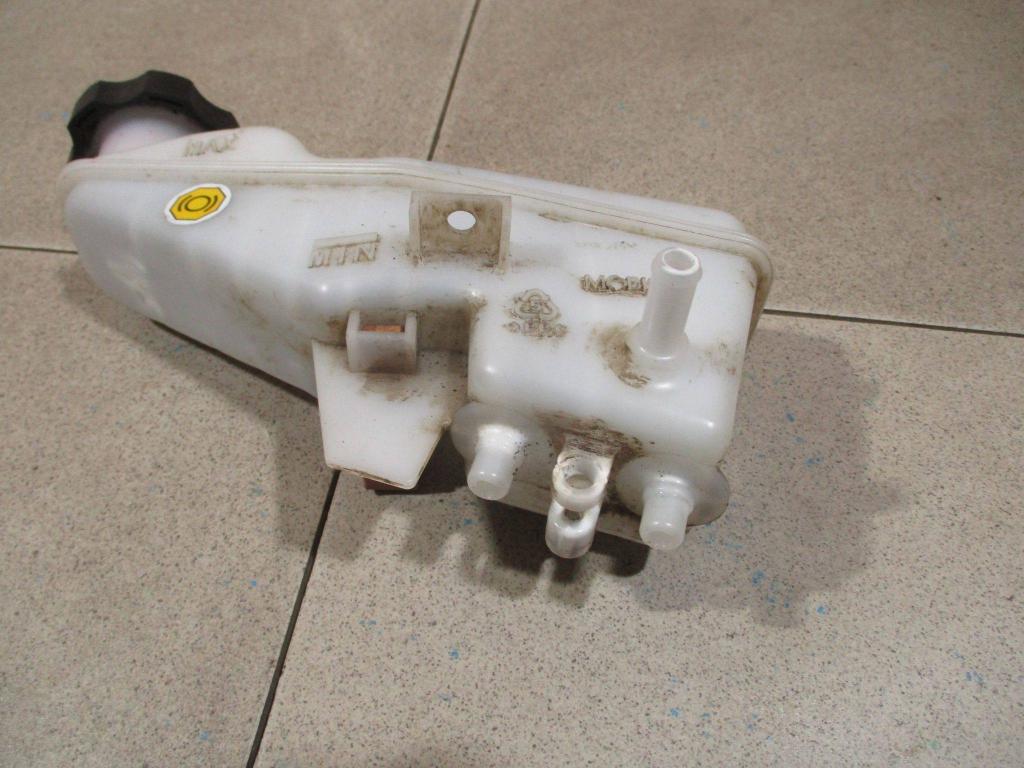 Бачок главного тормозного цилиндра, 2000 рублей, Пермь