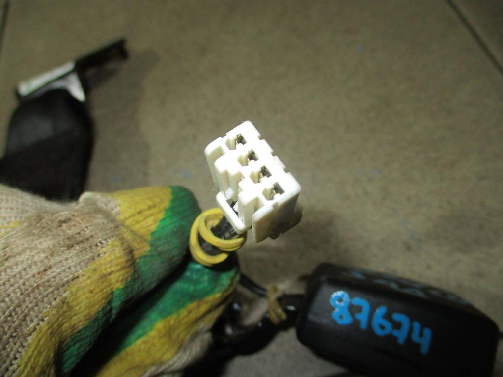 Ответная часть ремня безопасности, 800 рублей, Пермь