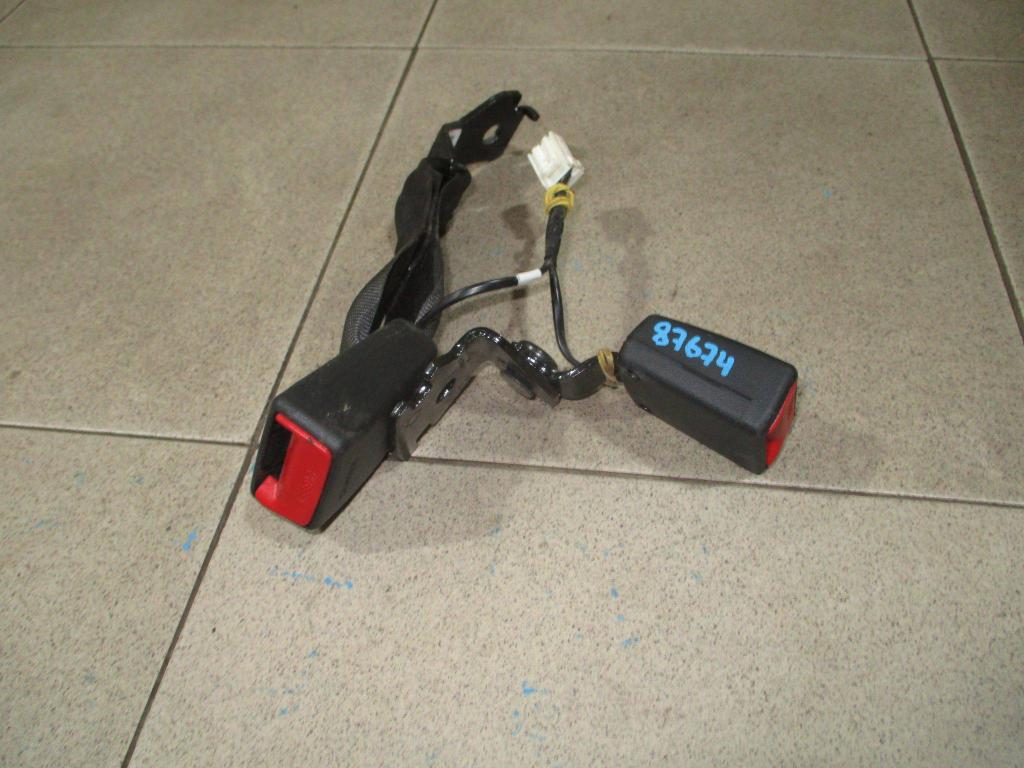 Ответная часть ремня безопасности, 800 рублей, Пермь