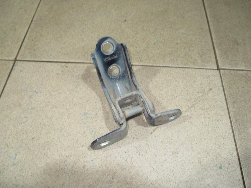 Петля двери передней правой верхняя, 500 рублей, Пермь