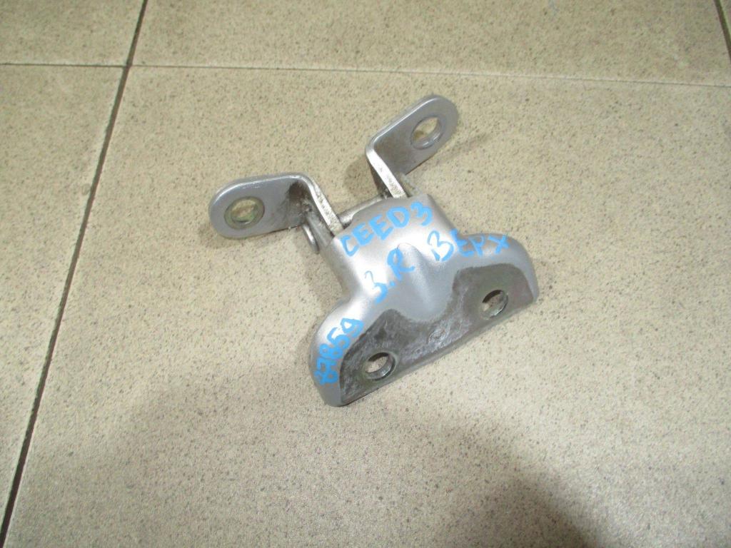 Петля двери задней правой верхняя, 500 рублей, Пермь