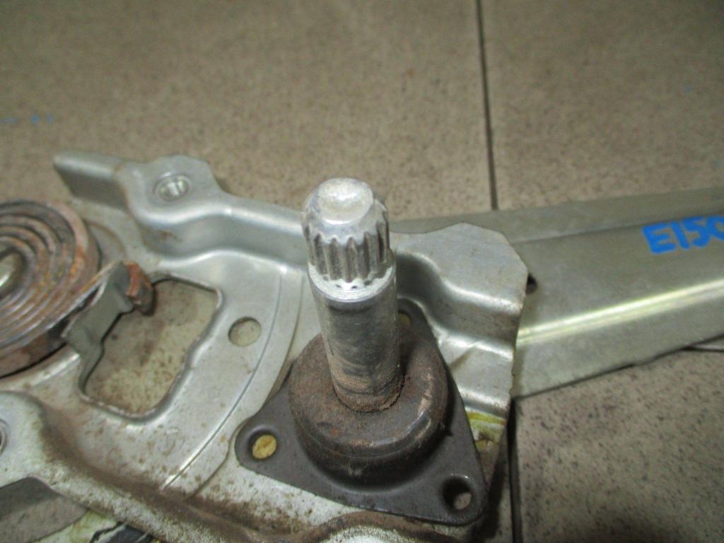 Стеклоподъемник механический задний правый, 550 рублей, Пермь