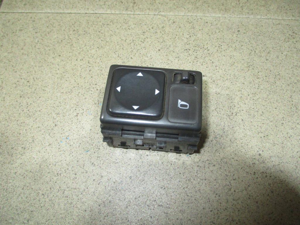 Переключатель регулировки зеркала, 500 рублей, Пермь