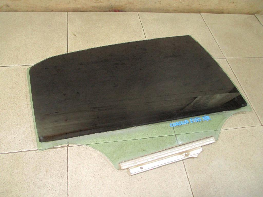 Стекло двери задней правой, 1500 рублей, Пермь