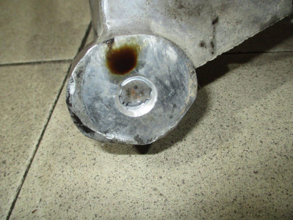 Кронштейн двигателя правый, 1000 рублей, Пермь