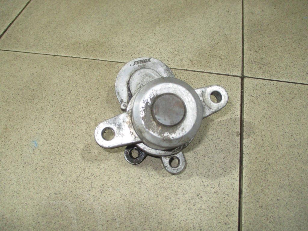 Кронштейн ролика-натяжителя ремня, 2000 рублей, Пермь