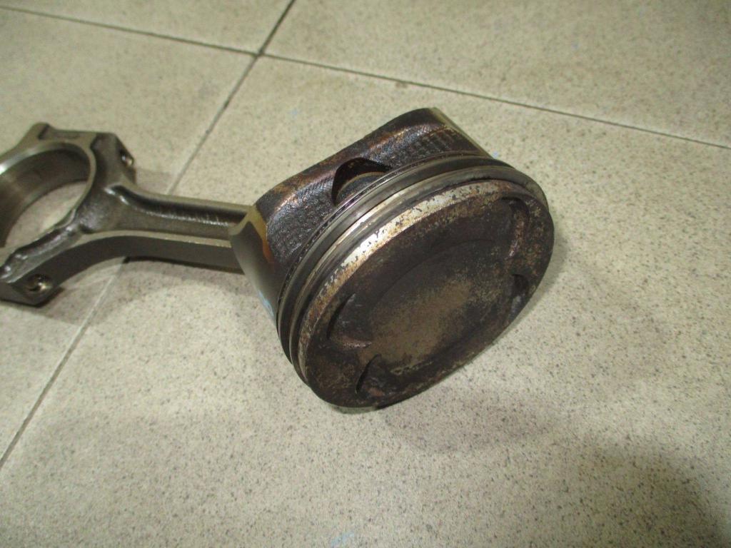 Поршень с шатуном, 2600 рублей, Пермь