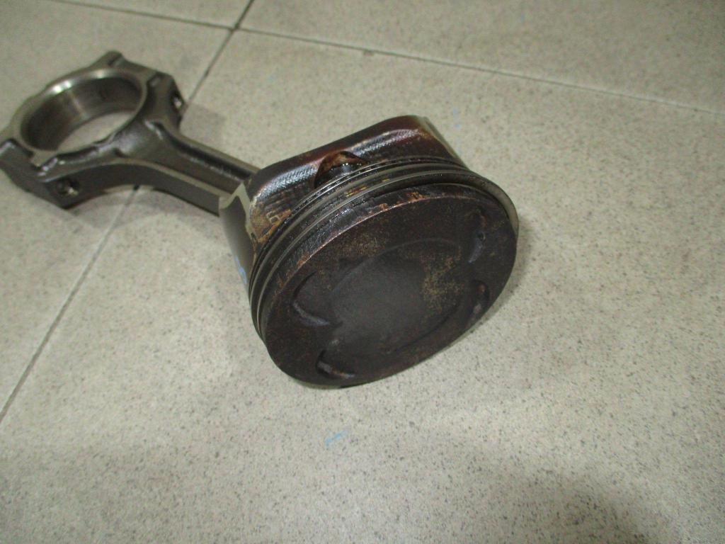 Поршень с шатуном, 2600 рублей, Пермь