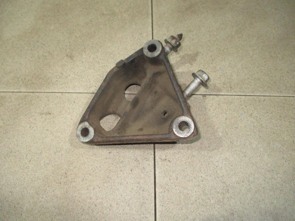 Кронштейн двигателя правый, 700 рублей, Пермь