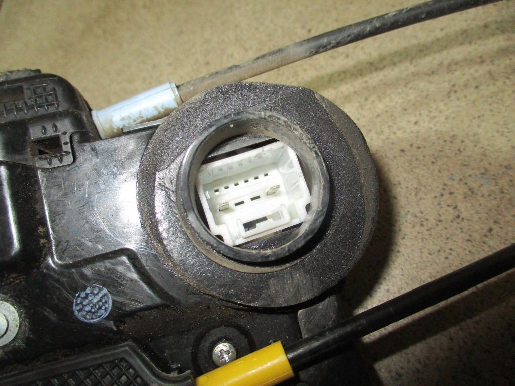 Замок двери задней правой, 1000 рублей, Пермь