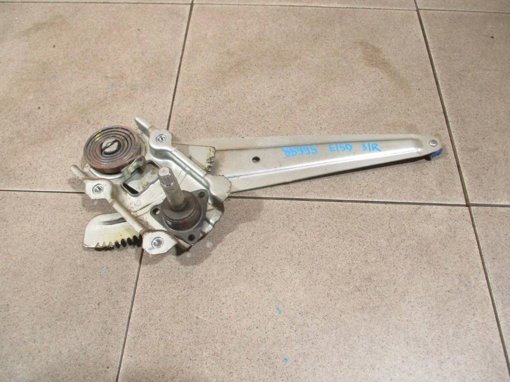 Стеклоподъемник механический задний правый, 550 рублей, Пермь