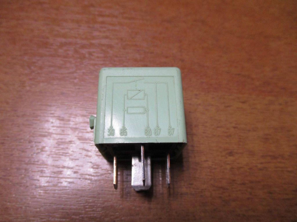 Реле топливного насоса, 500 рублей, Пермь