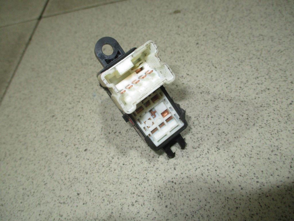 Кнопка стеклоподъемника, 500 рублей, Пермь