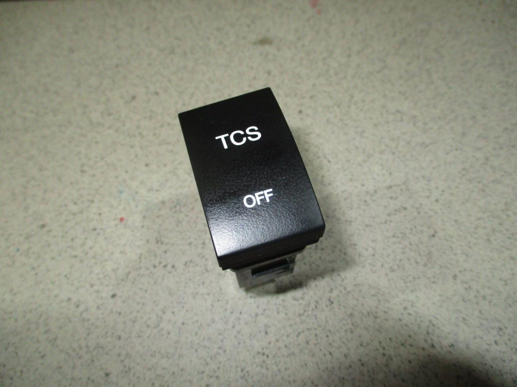 Кнопка антипробуксовочной системы, 500 рублей, Пермь