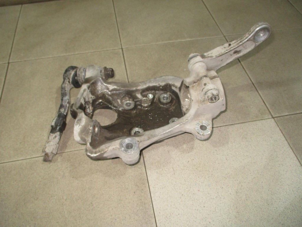 Кулак поворотный передний правый, 3000 рублей, Пермь