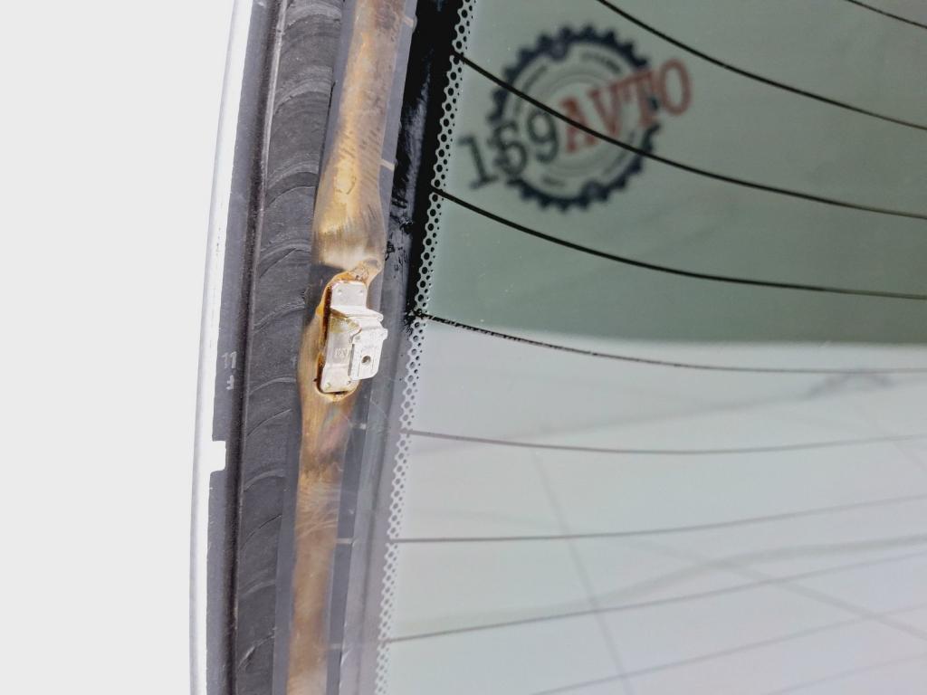 Стекло заднее, 2000 рублей, Пермь