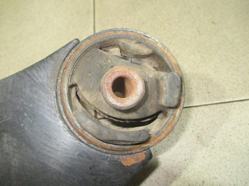 Опора КПП левая, 1000 рублей, Пермь