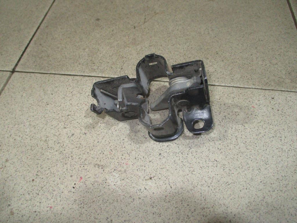 Замок капота, 500 рублей, Пермь