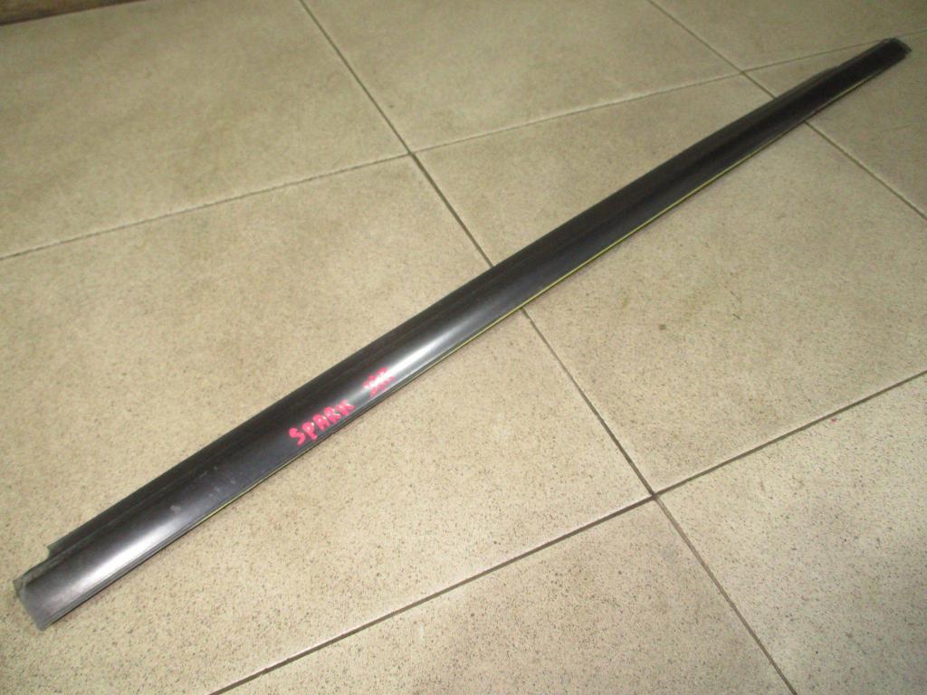 Накладка стекла заднего правого, 500 рублей, Пермь