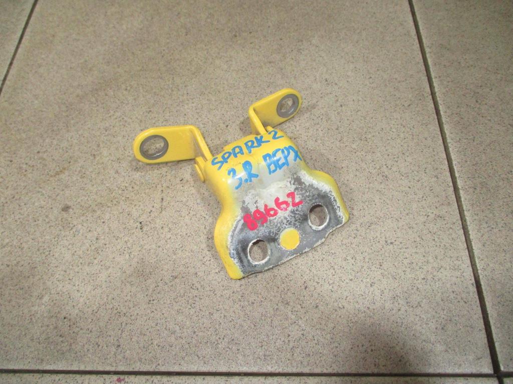 Петля двери задней правой верхняя, 500 рублей, Пермь