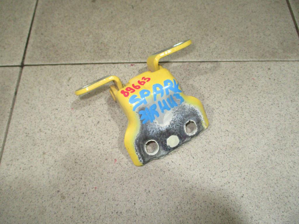 Петля двери задней правой нижняя, 500 рублей, Пермь