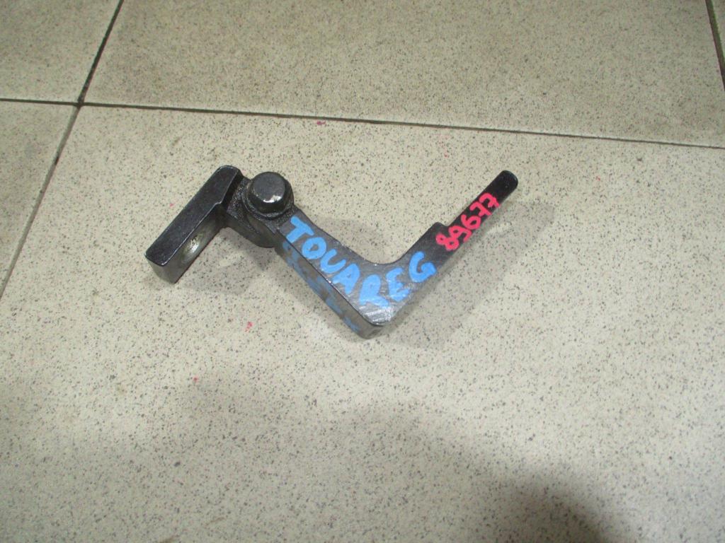 Петля двери передней правой верхняя, 500 рублей, Пермь