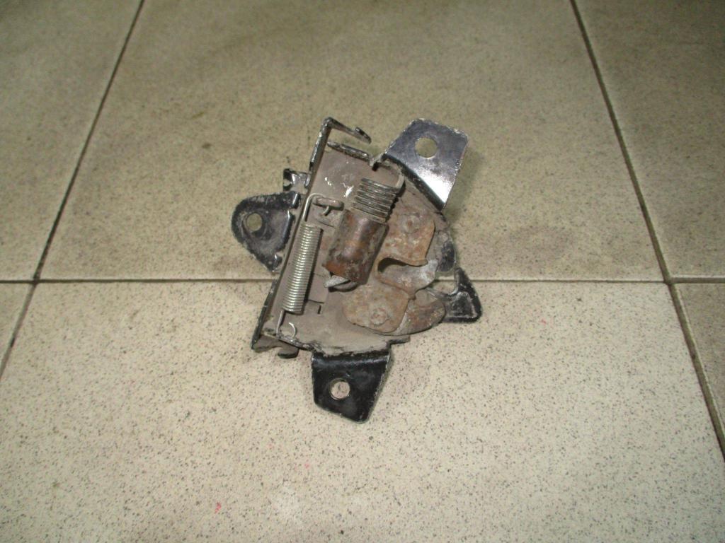 Замок капота, 500 рублей, Пермь