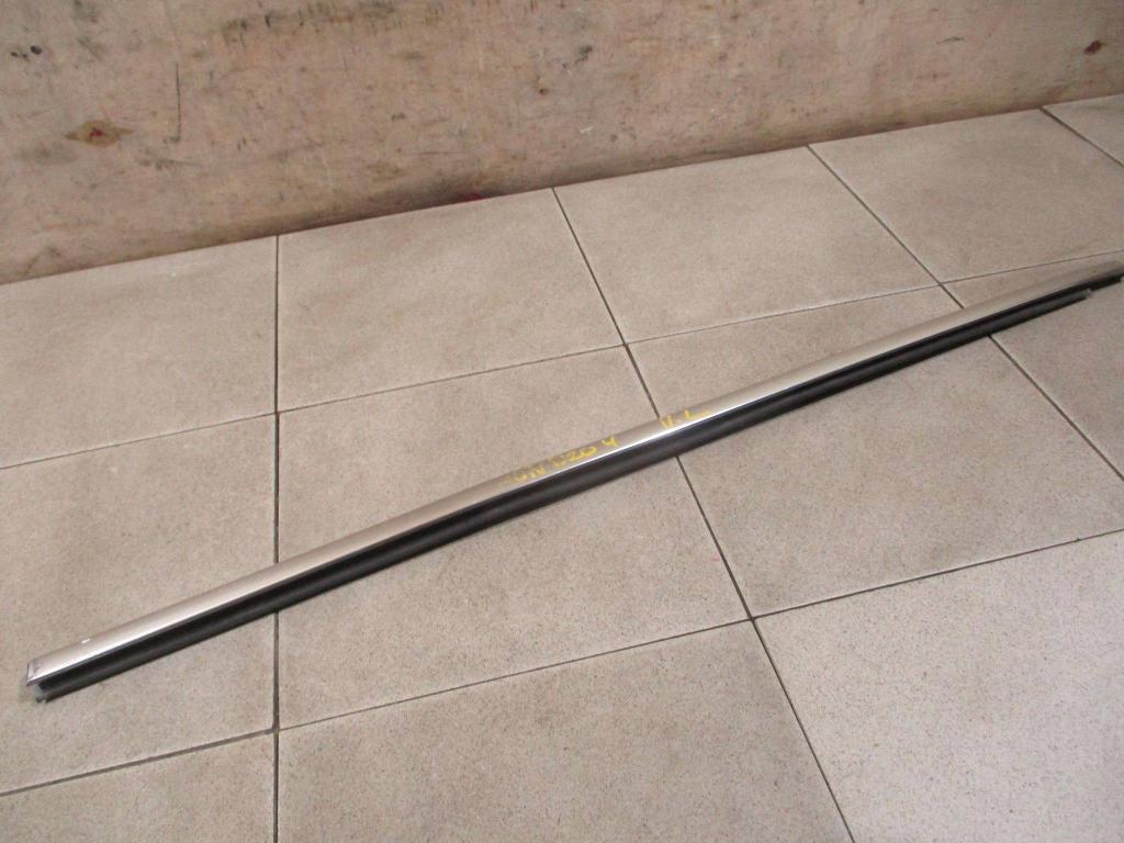 Накладка стекла переднего левого, 1000 рублей, Пермь