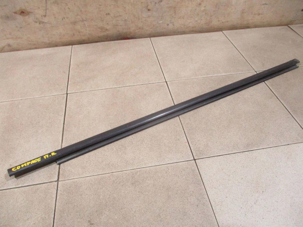 Накладка стекла переднего правого, 500 рублей, Пермь