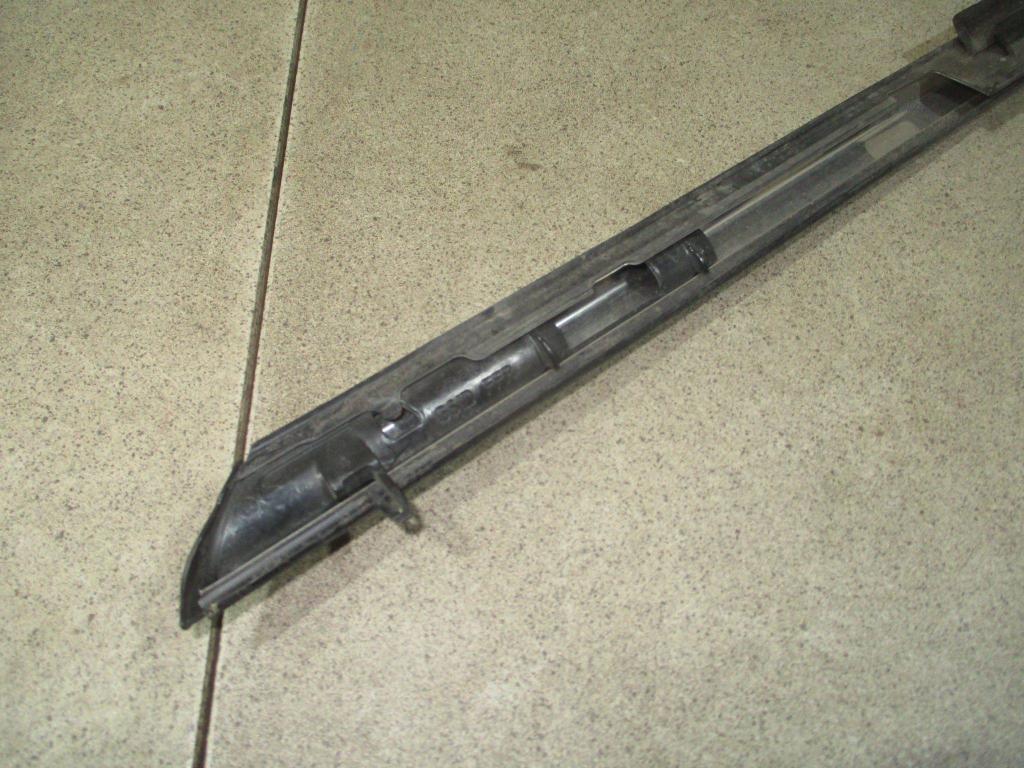 Накладка стекла переднего правого, 1000 рублей, Пермь