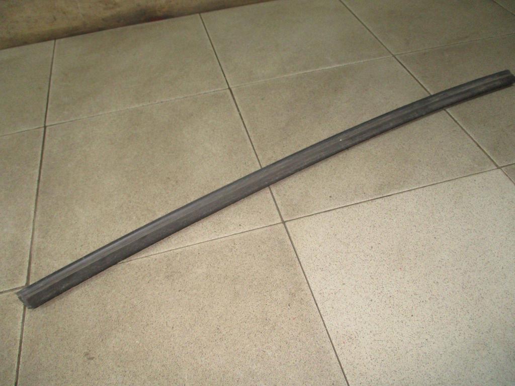 Накладка стекла переднего левого, 1000 рублей, Пермь