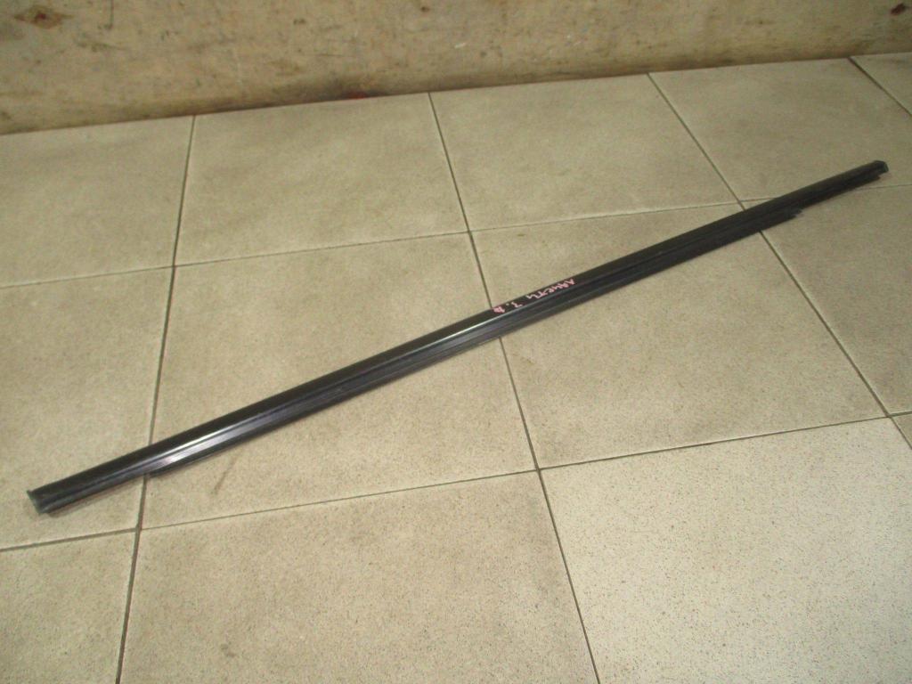 Накладка стекла заднего правого, 500 рублей, Пермь