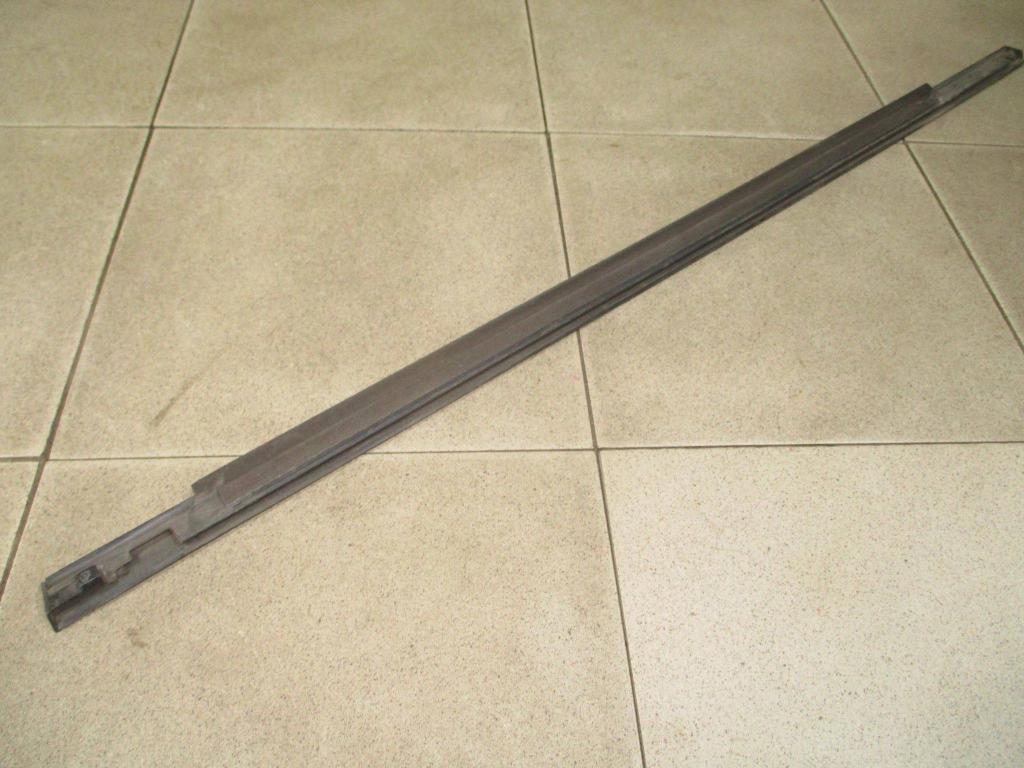 Накладка стекла заднего правого, 500 рублей, Пермь