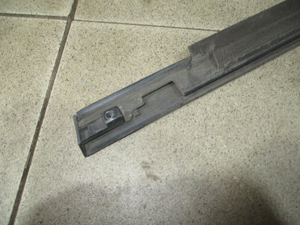 Накладка стекла заднего правого, 500 рублей, Пермь