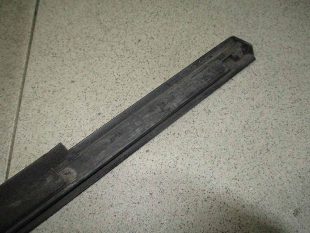 Накладка стекла заднего правого, 500 рублей, Пермь