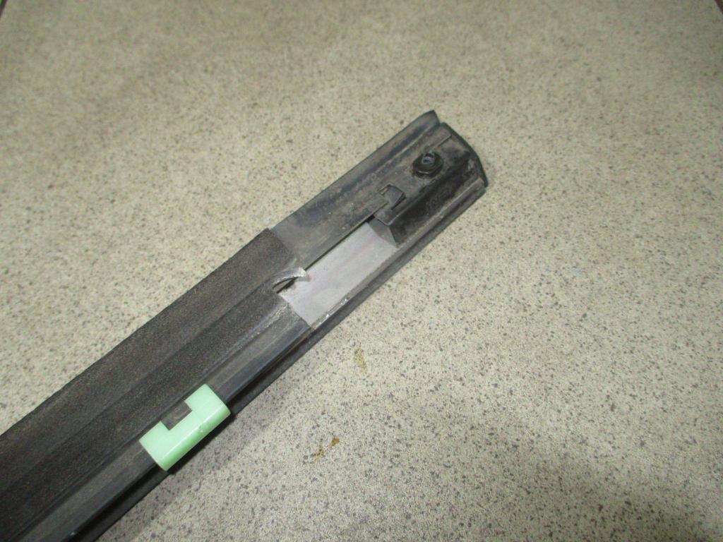 Накладка стекла переднего правого, 800 рублей, Пермь