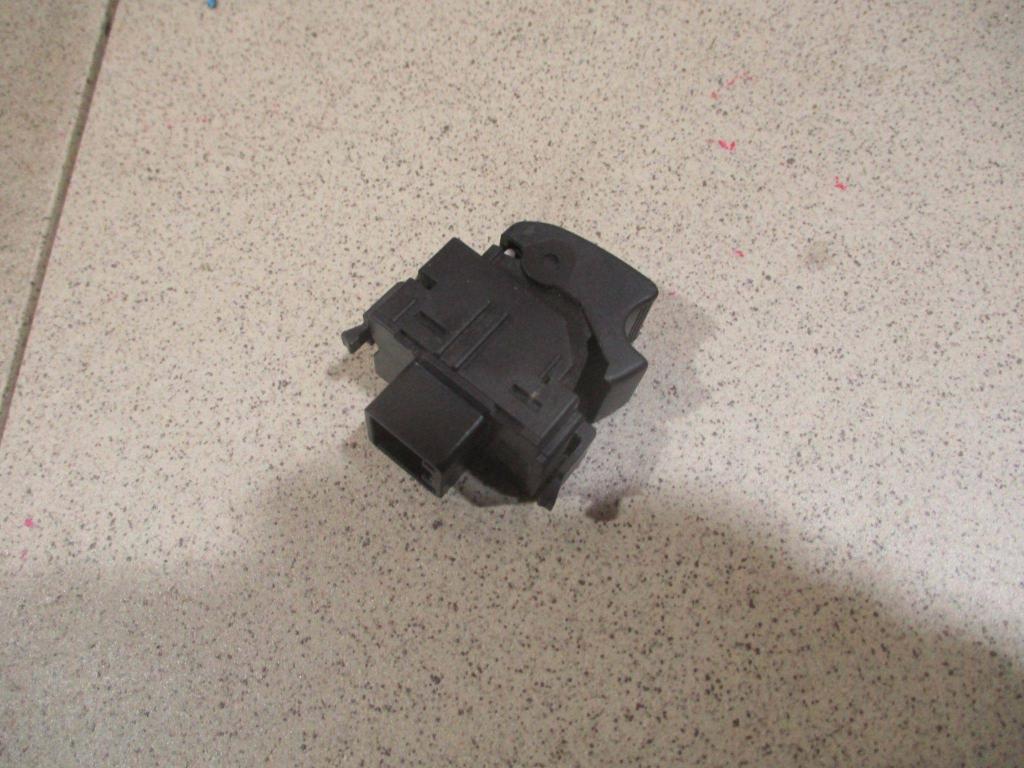 Кнопка стеклоподъемника, 500 рублей, Пермь