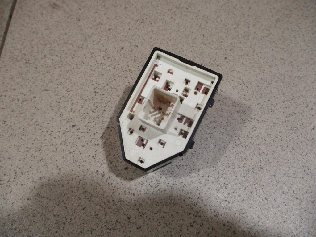 Переключатель регулировки зеркала, 600 рублей, Пермь