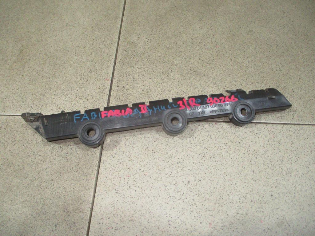 Кронштейн заднего бампера правый, 500 рублей, Пермь