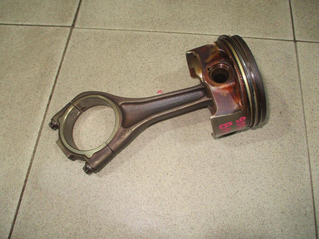 Поршень с шатуном, 3500 рублей, Пермь